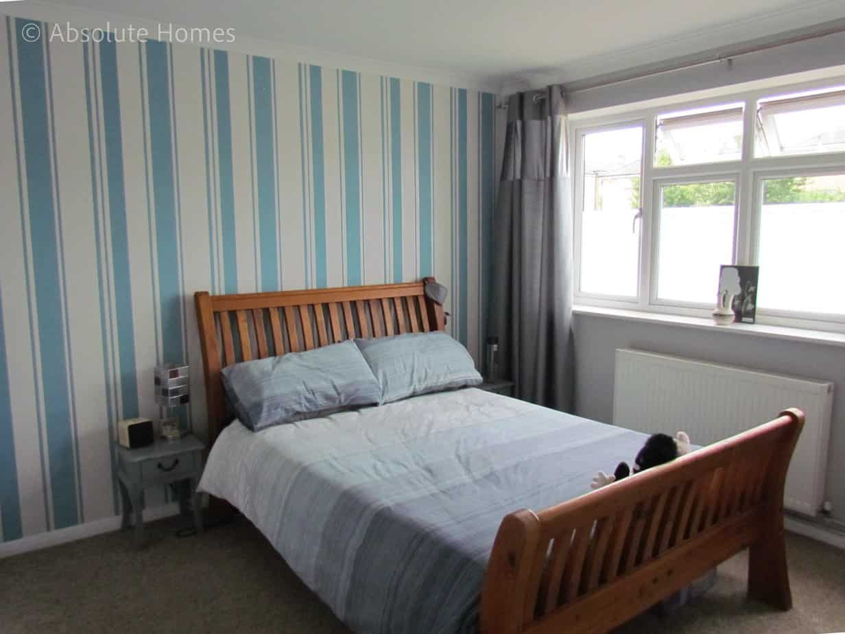 Mead Lane, Chertsey, Master