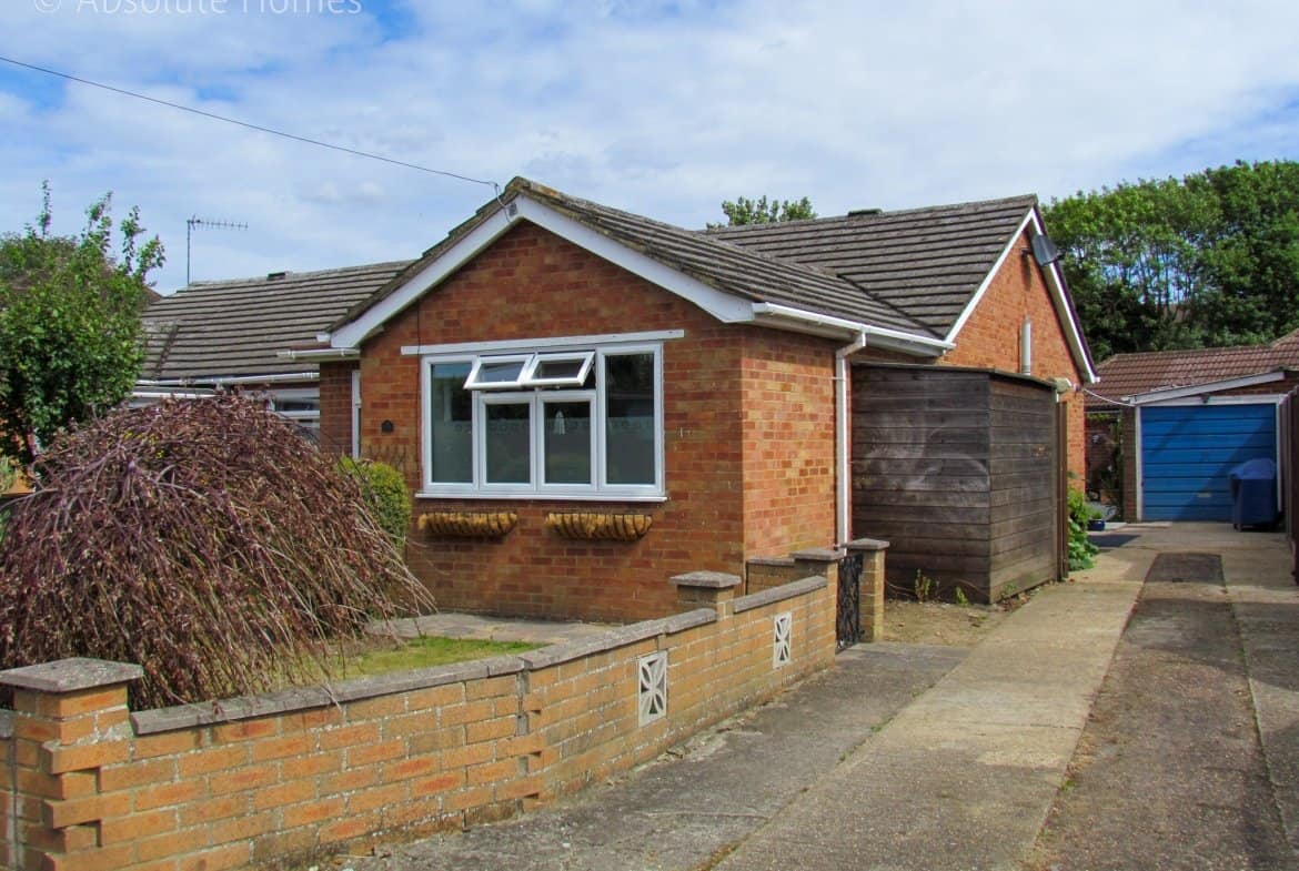 Mead Lane, Chertsey, Driveway