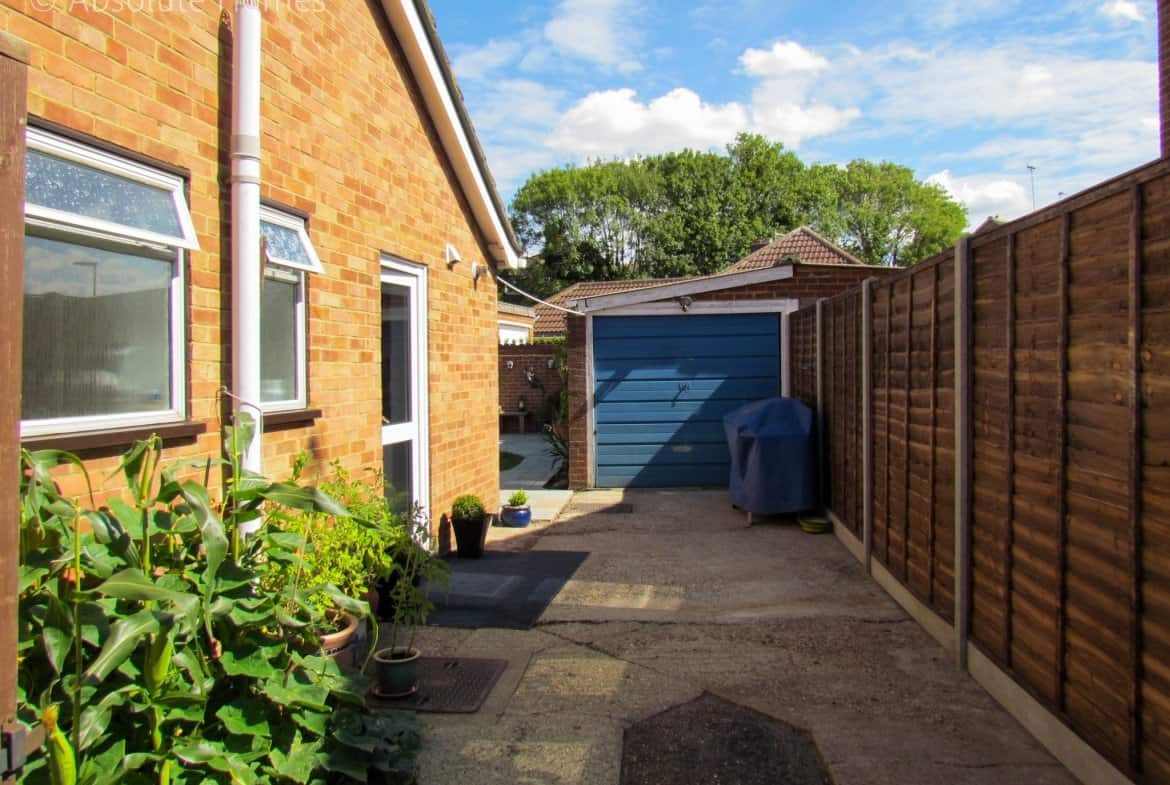 Mead Lane, Chertsey, Back Door