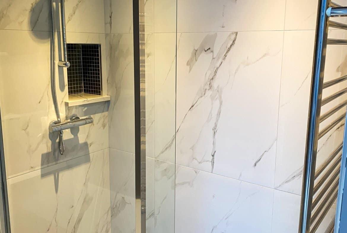 Hamilton Close, Teddington, TW11 9LA, walk in shower