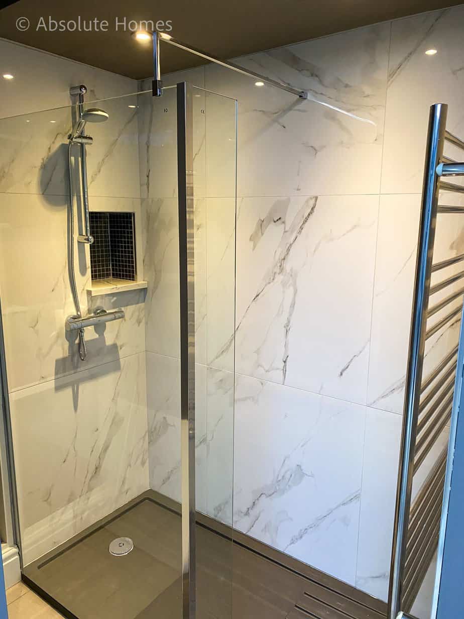 Hamilton Close, Teddington, TW11 9LA, walk in shower