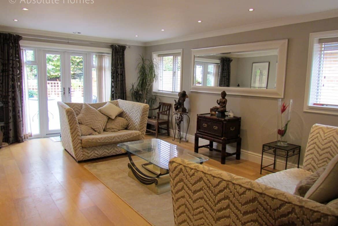 Hamilton Close, Teddington, TW11 9LA, lounge out