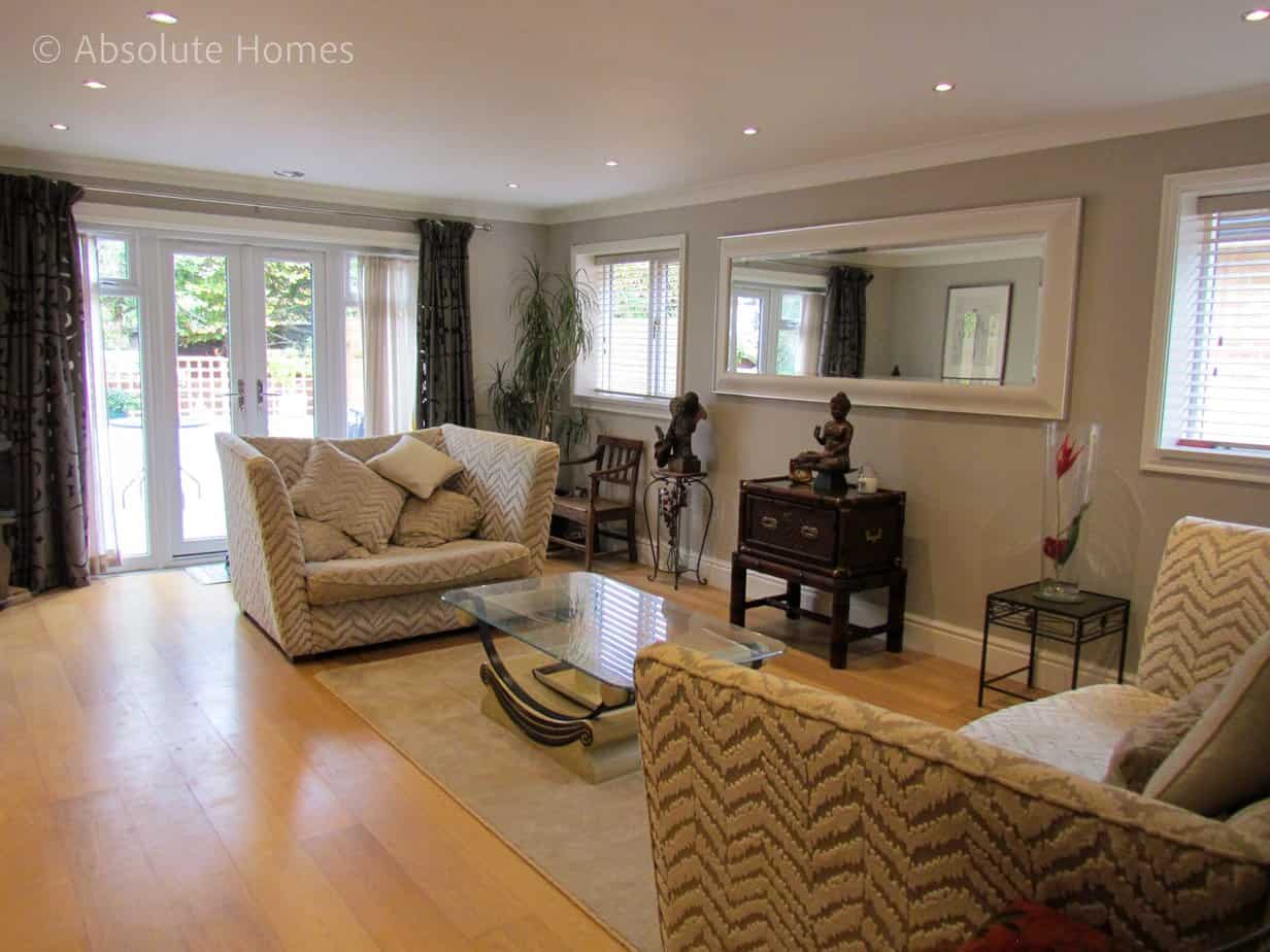 Hamilton Close, Teddington, TW11 9LA, lounge out