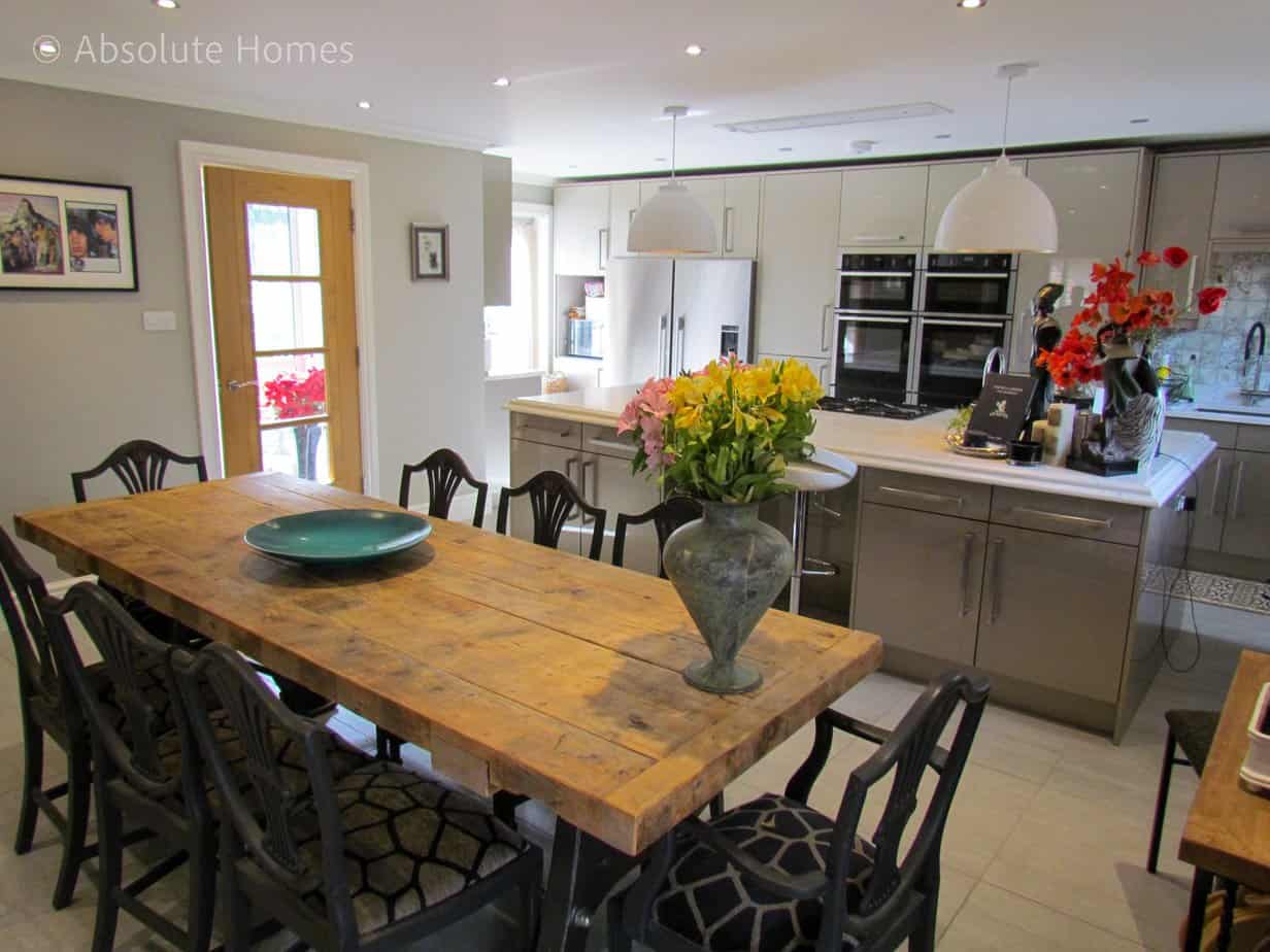 Hamilton Close, Teddington, TW11 9LA, kitchen diner 2