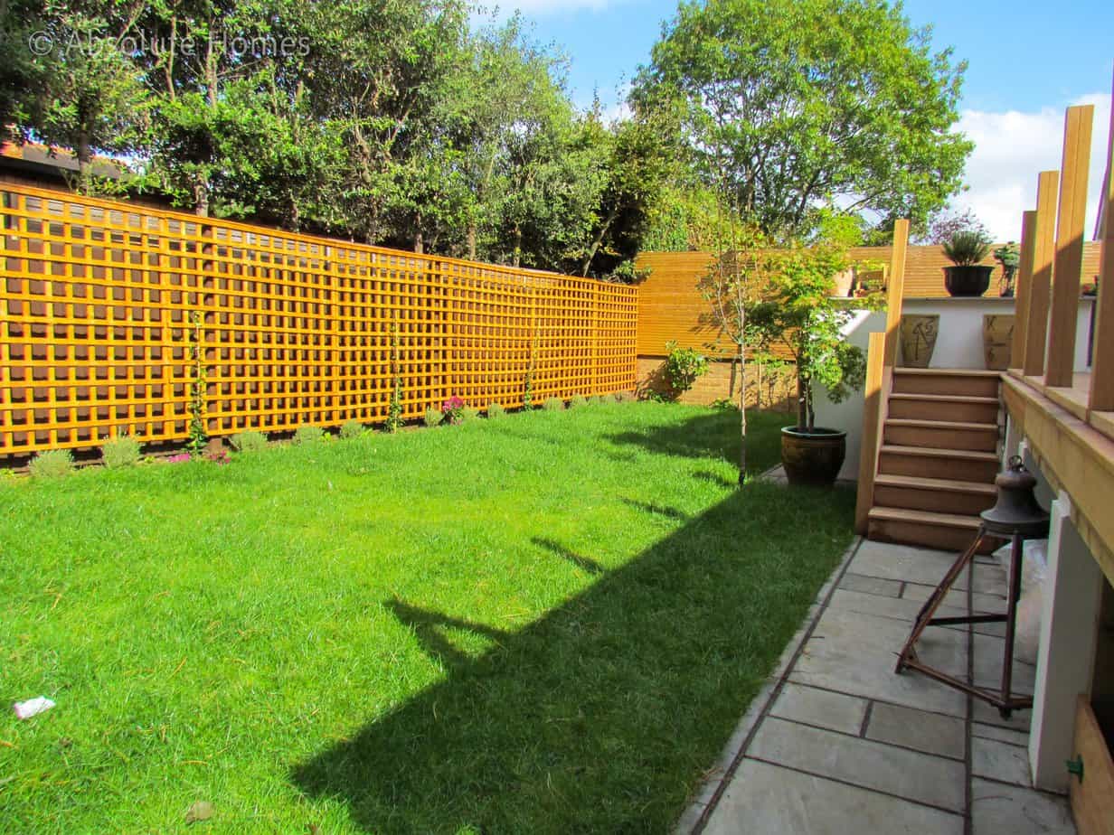 Hamilton Close, Teddington, TW11 9LA, garden 2