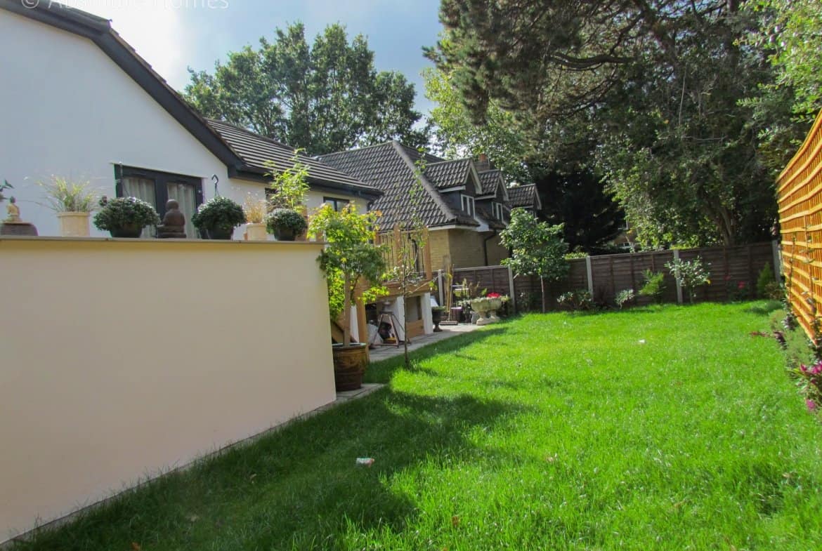 Hamilton Close, Teddington, TW11 9LA, rear