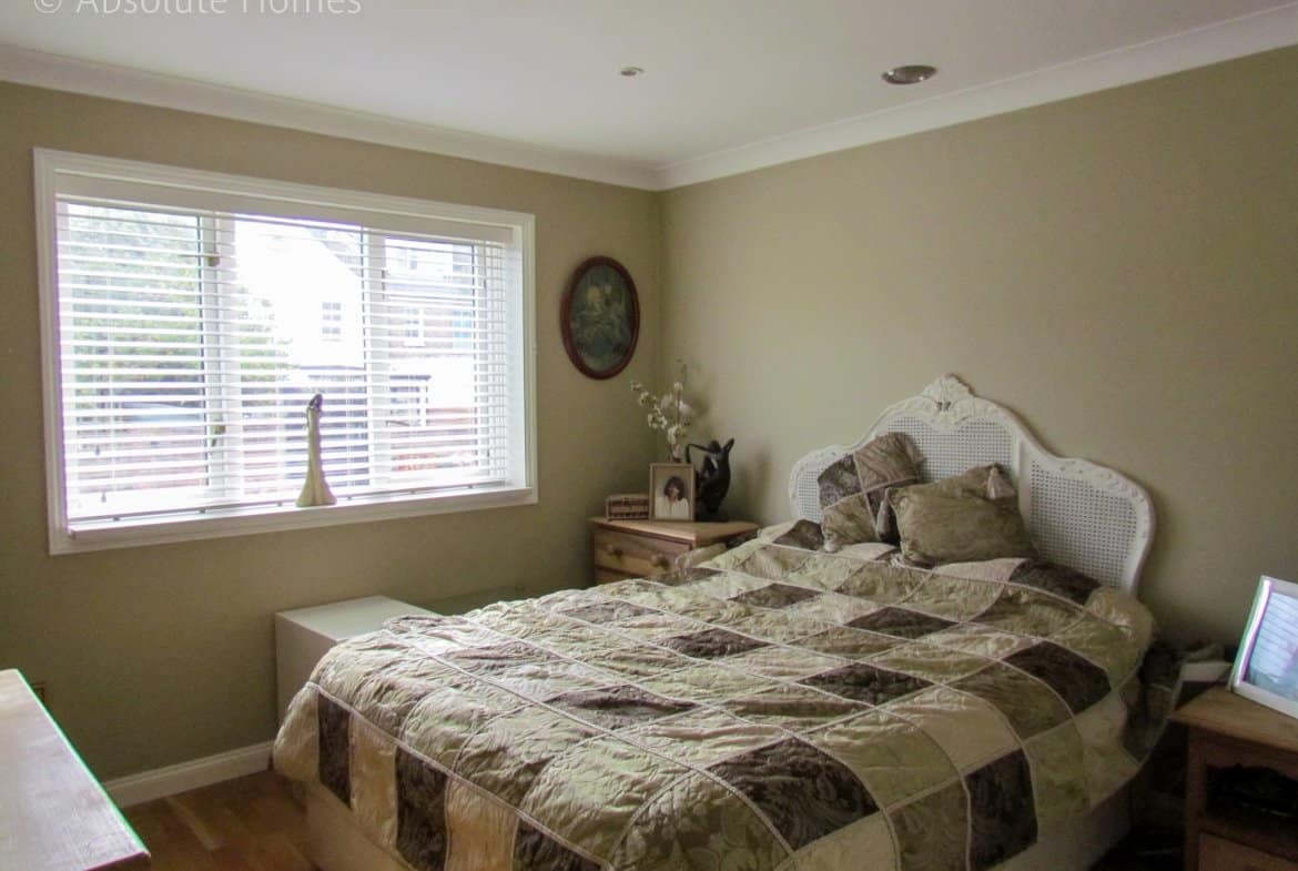 Hamilton Close, Teddington, TW11 9LA, Bed 2