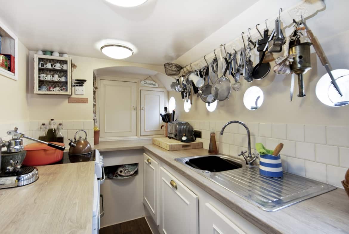 Houseboat for sale - Neo TW17 9NU