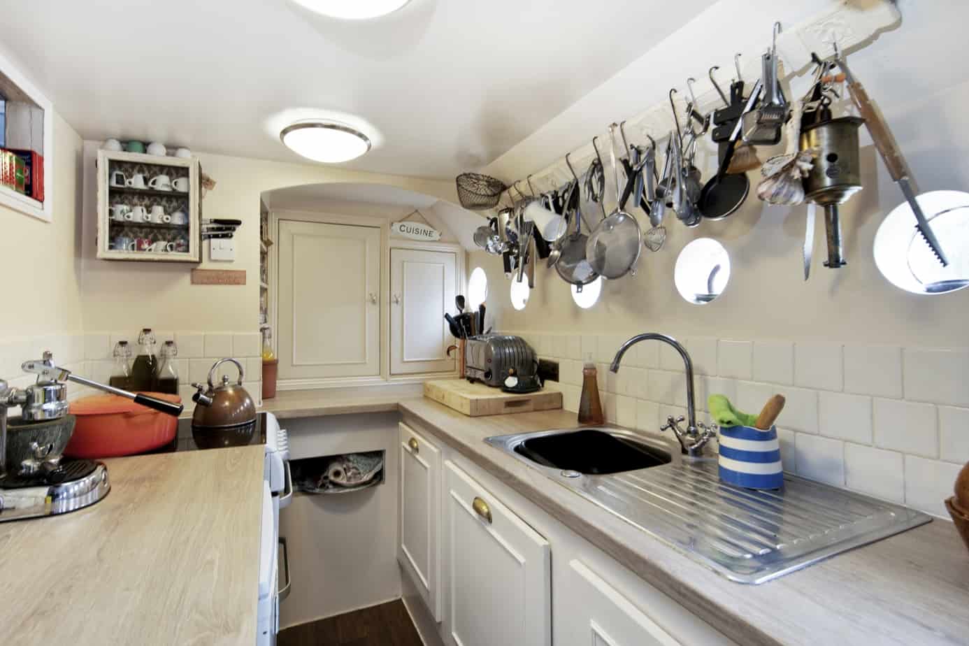 Houseboat for sale - Neo TW17 9NU