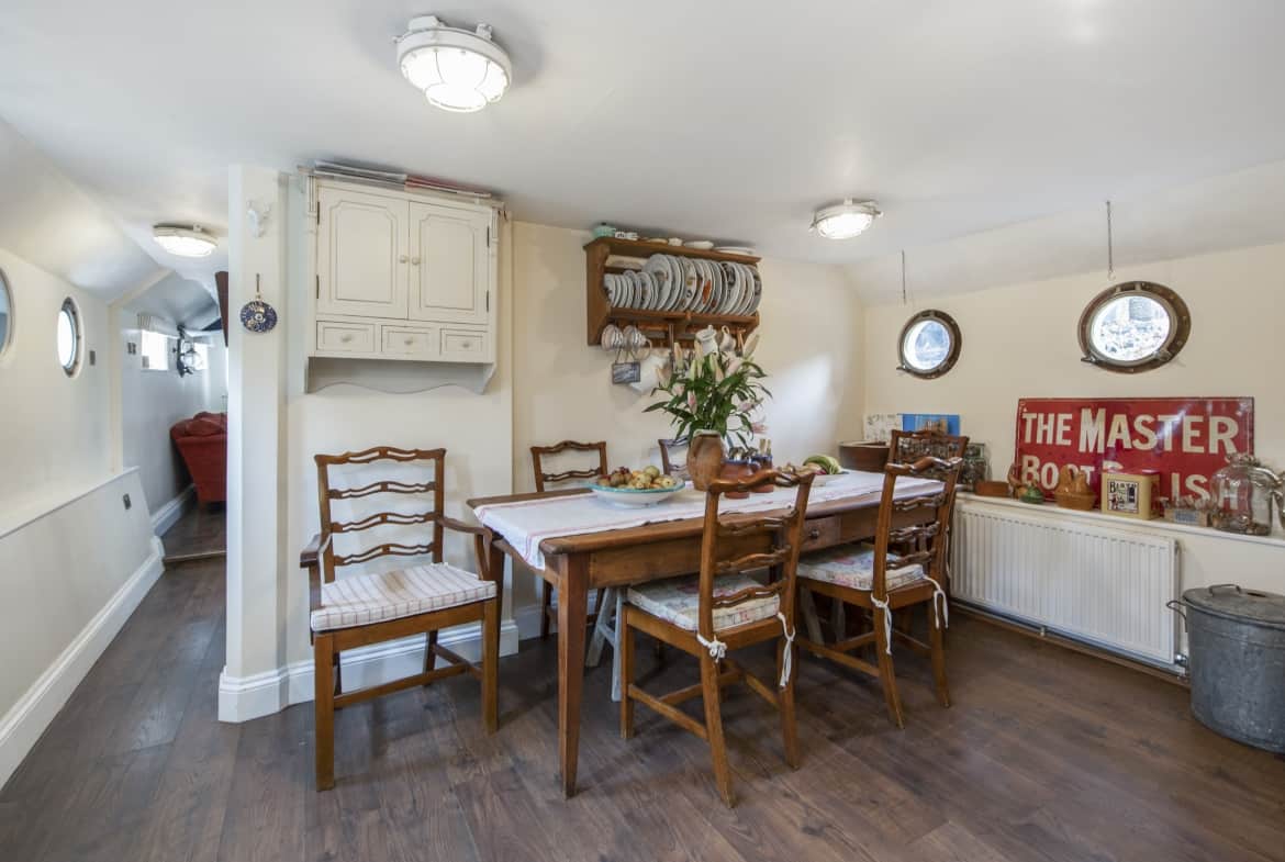 Houseboat for sale - Neo TW17 9NU