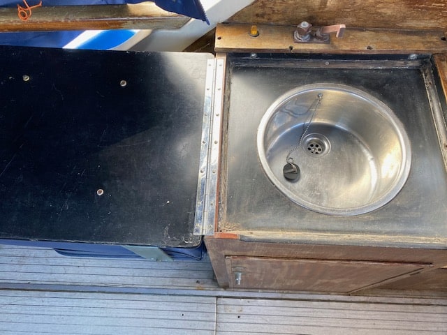 Cabin cruiser for sale - Riverside stainesonthames tw183nj