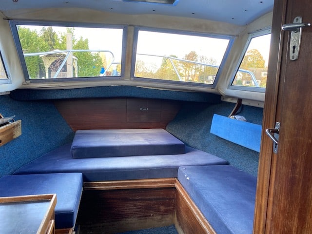 Cabin cruiser for sale - Riverside stainesonthames tw183nj